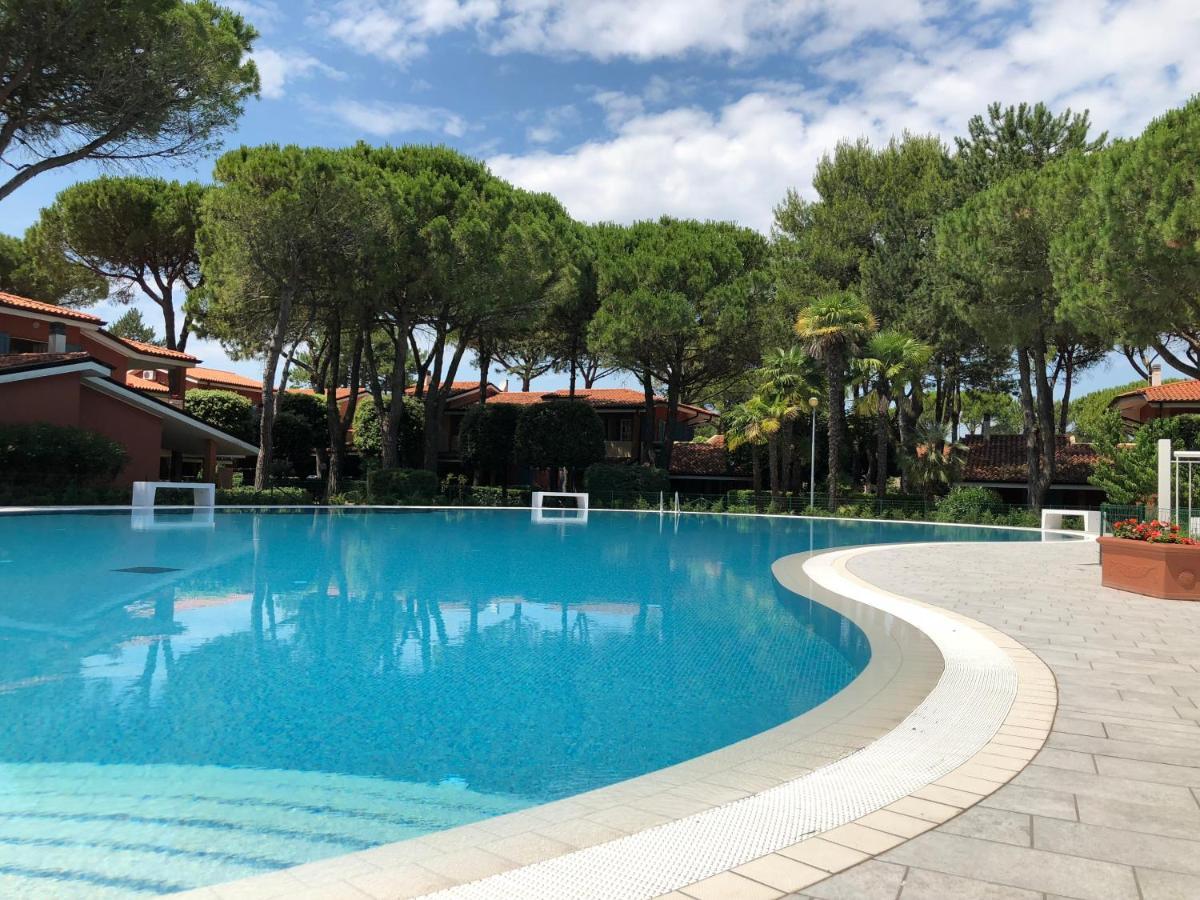Villaggio Euroresidence Бибионе Екстериор снимка
